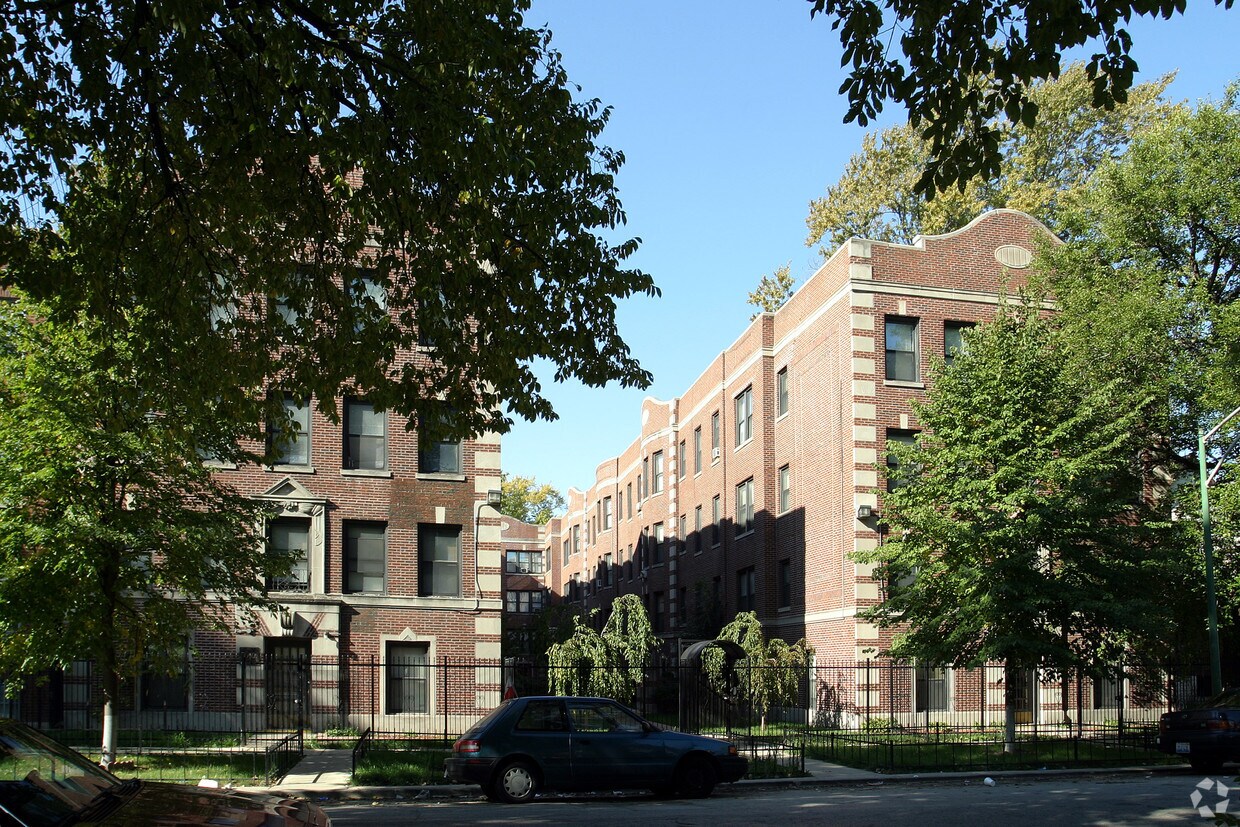 310 N Menard Apartments Chicago, IL