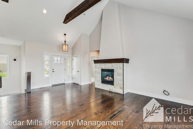 Building Photo - 5 br, 3 bath House - 2503 N Flutter Circle