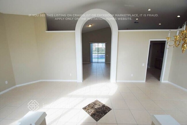 Foto del edificio - 1570 Bay Club Rd