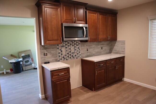 Kitchen - 1119 N Banning Blvd