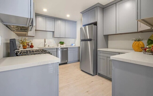 Foto del edificio - 2292 Addison Ave