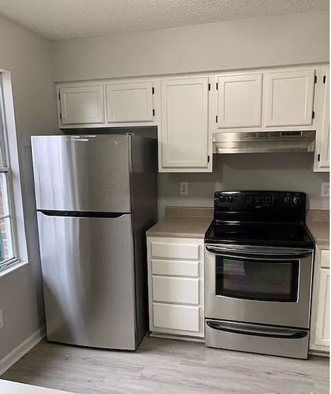 Photo - Must see this beautiful 3 bedroom, 2 bath ... House