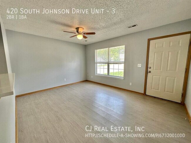 Foto del edificio - 420 S Johnson Dr