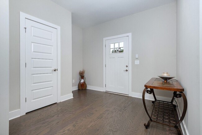 Foto del edificio - 4 br, 3.5 bath House - 168 Ferdinand Dr.