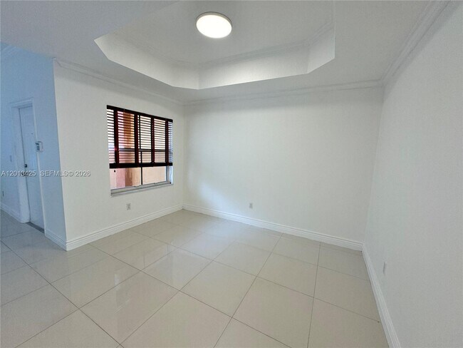 Building Photo - 4933 N Harbor Isles Dr