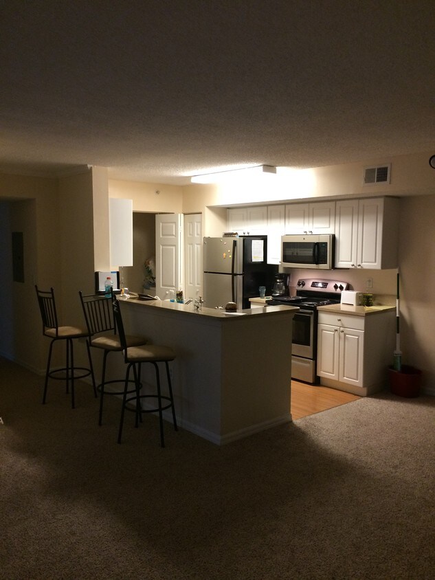 Primary Photo - 1517 Parkway Ct