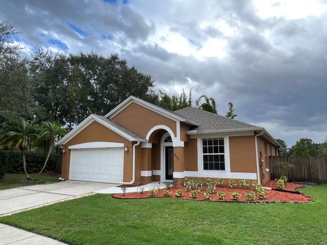 Building Photo - Beautiful 3/2 Home in Waterford Reserve Av...