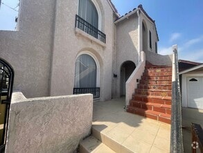 Building Photo - 735 Obispo Ave
