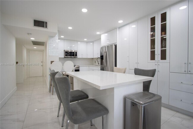 Foto del edificio - 12850 SW 4th Ct
