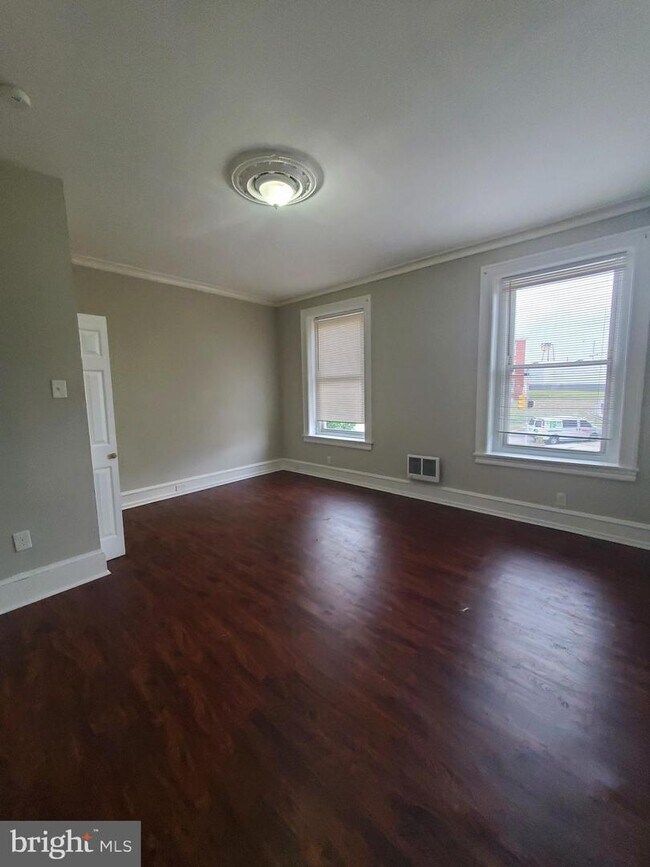 Foto del edificio - 1464 N 52nd St