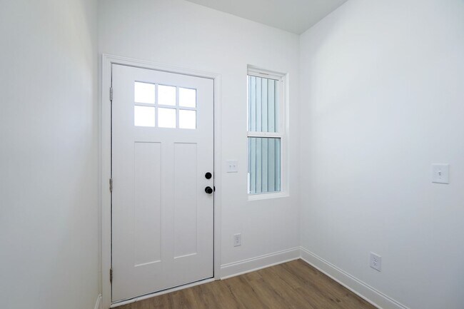 Foto del edificio - Brand New Duet Style Townhome in Charlotte!