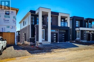 Building Photo - 6454 Sunshine Cmn