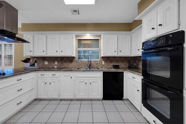Building Photo - 11827 Normont Dr