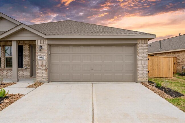 Building Photo - 9542 Brookside Point Dr