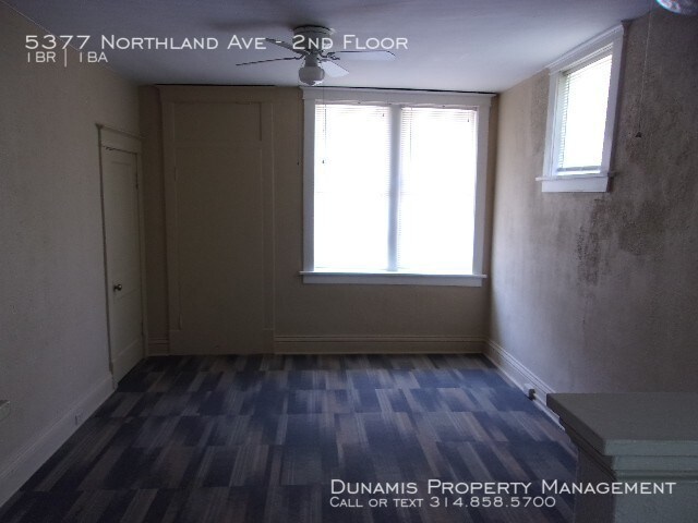 Building Photo - Very clean apartment