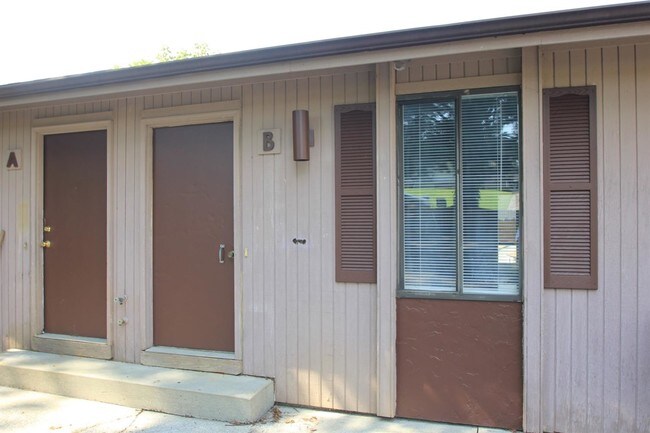 Building Photo - 141 Centennial Dr