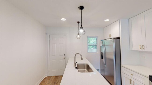 Building Photo - 2071 Nettie Ct
