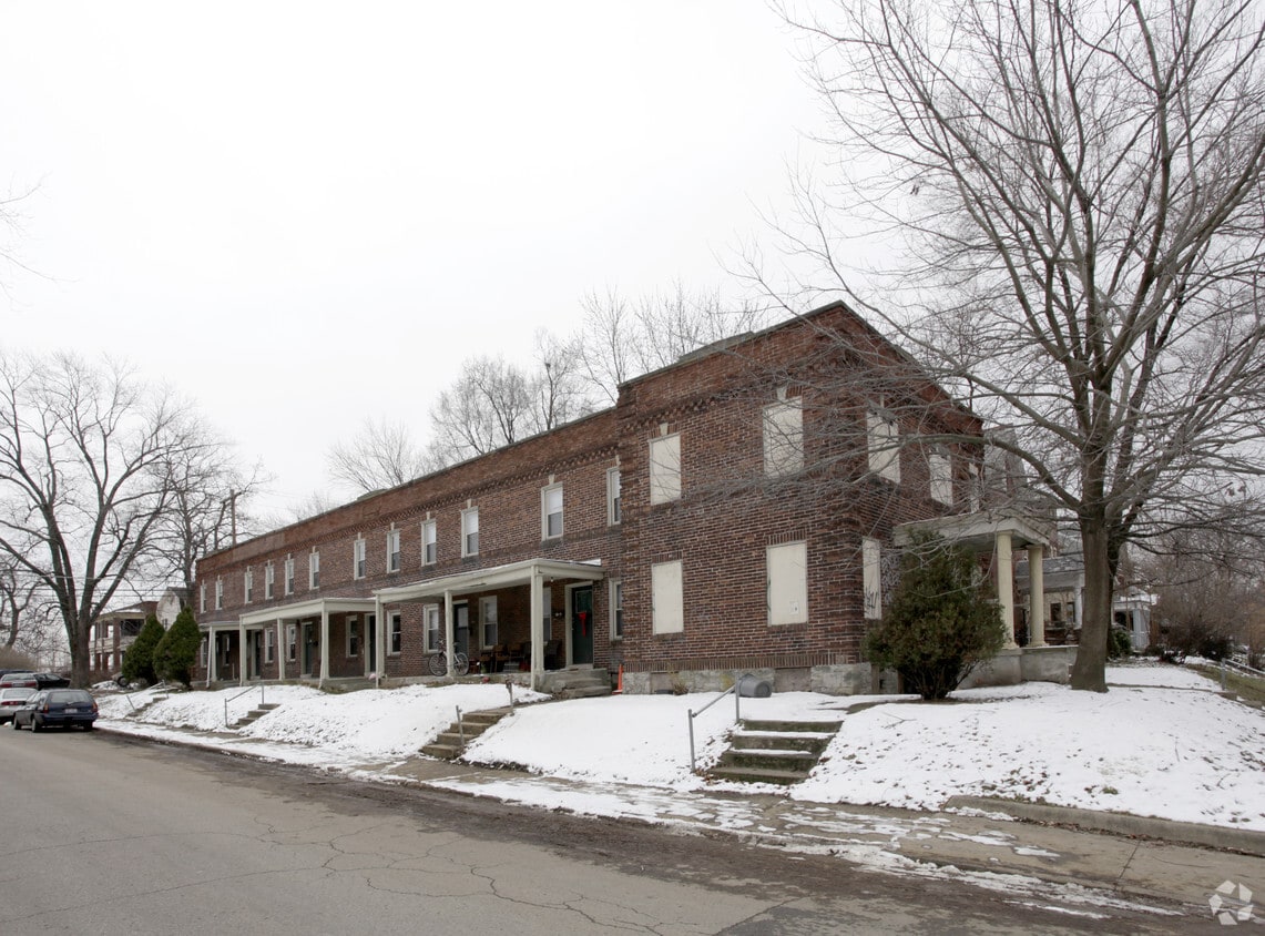 Primary Photo - 401-411 E Lane Ave