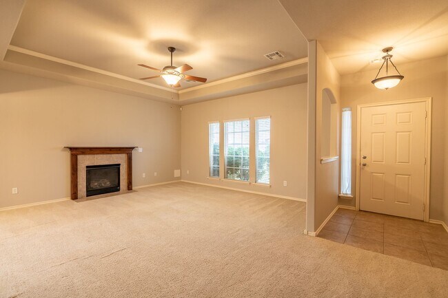 Foto del edificio - Beautiful 3 bed / 2 bath in New Tulsa!