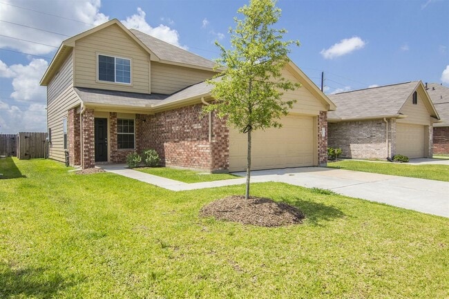 Foto del edificio - 5615 Long Arbor Ln