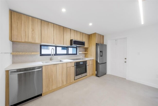 Foto del edificio - 275 NW 97th St