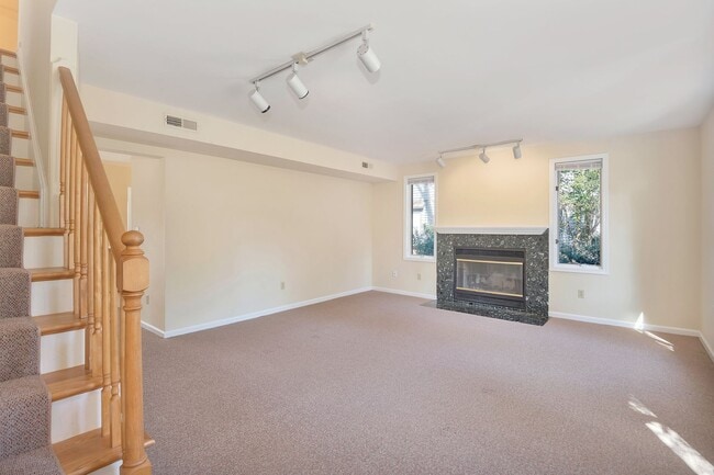 Foto del edificio - 1292 Timberbranch Ct