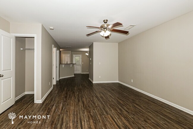 Building Photo - 2435 Marlin Dr