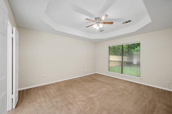 Foto del edificio - 1631 Stonehaven Village Cir