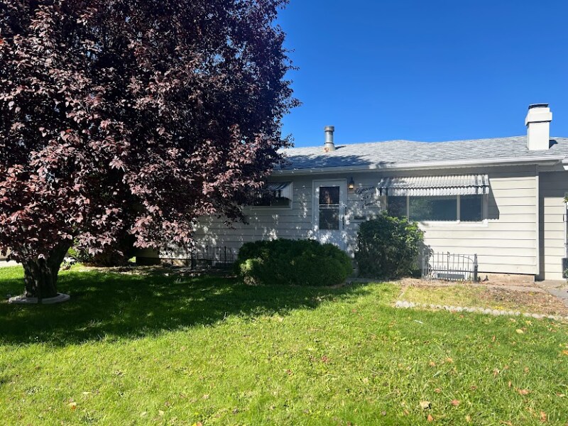 Foto principal - 1857 9th Ave E