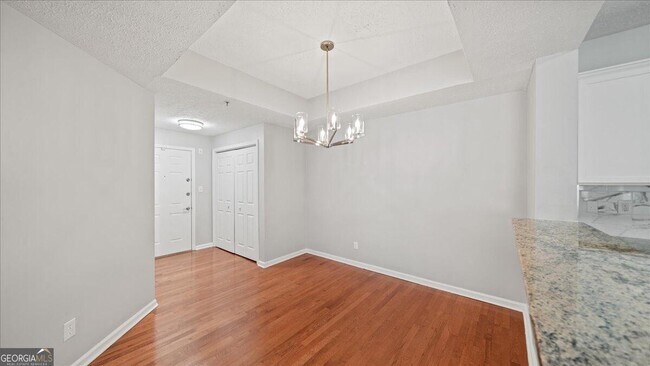 Building Photo - 1250 Parkwood Cir SE