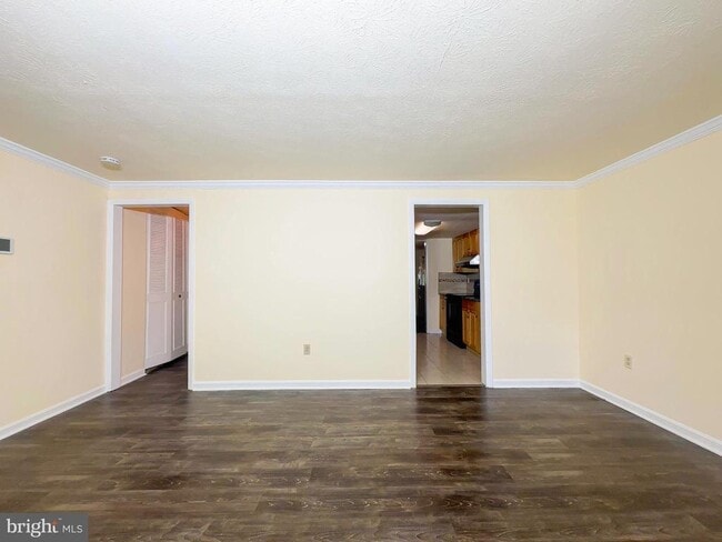 Building Photo - 673 Quail Dr