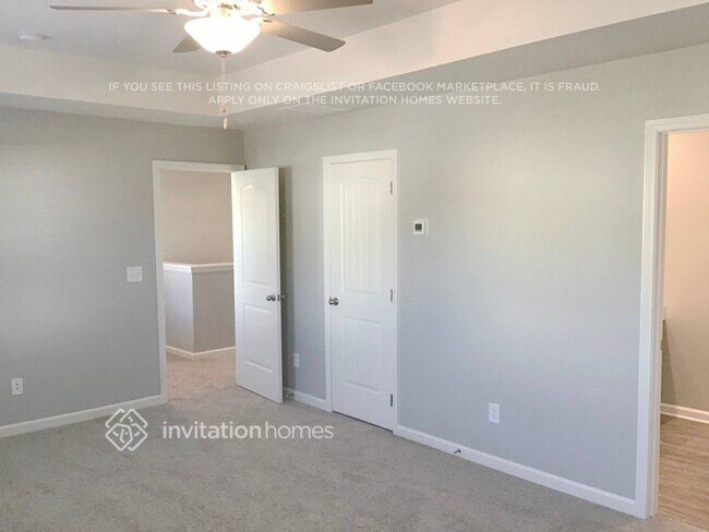 Foto del edificio - 4937 Fawnwood Dr