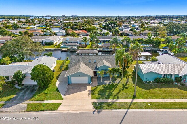 Foto del edificio - 445 Diana Blvd