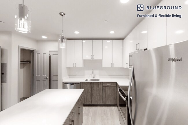 Foto del edificio - 735 Truman Pkwy