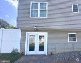 Building Photo - 22760 Taylor Ln