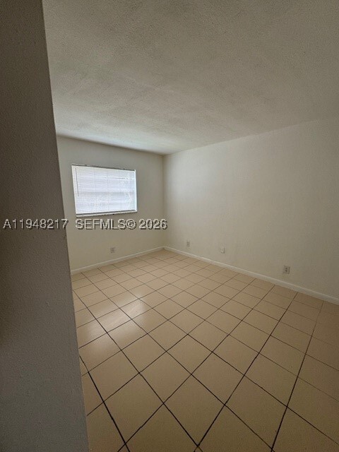Building Photo - 241 SE 9th Ct