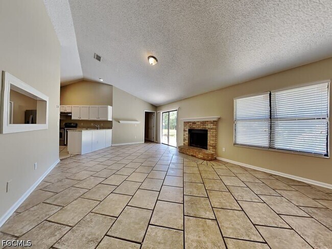 Foto del edificio - 8287 Rocky Creek Ct