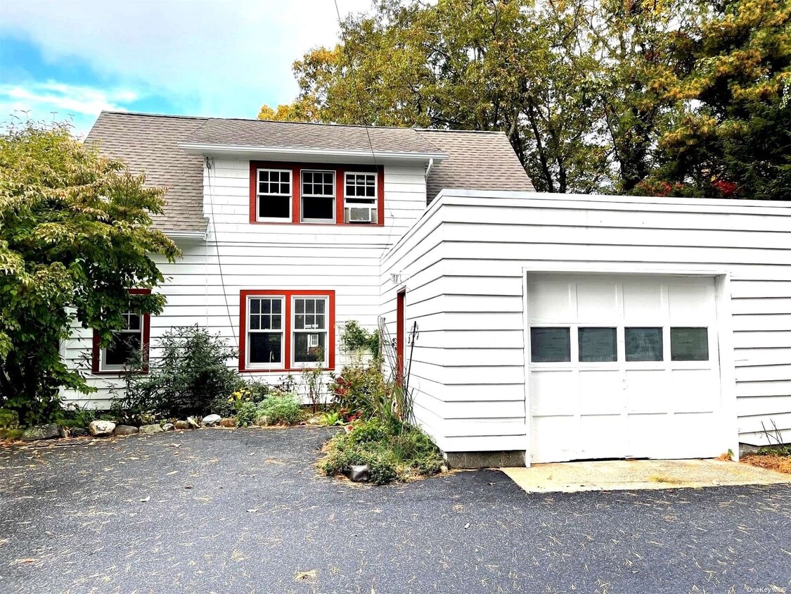 Primary Photo - 41 Wells Rd