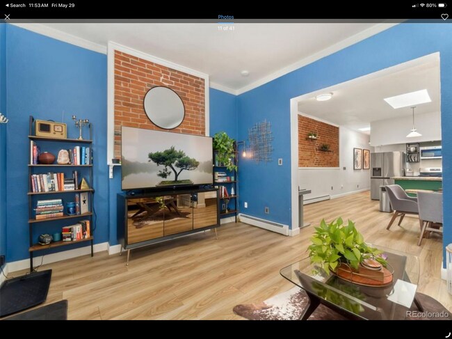 sala de estar - 2421 Tremont Pl
