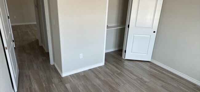 Building Photo - 22 Concepcion Cir