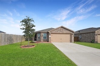 Building Photo - 1001 Strawberry Ridge Dr