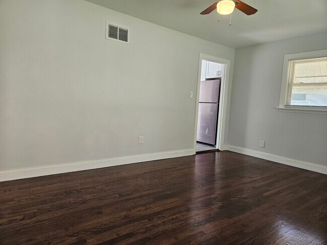 Foto del edificio - 1217 W 63rd Ave