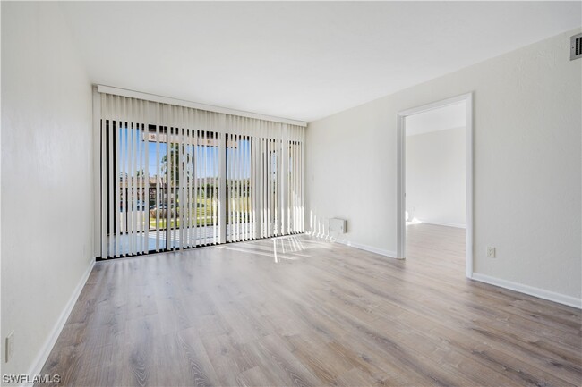 Building Photo - 1012 Anglers Cove
