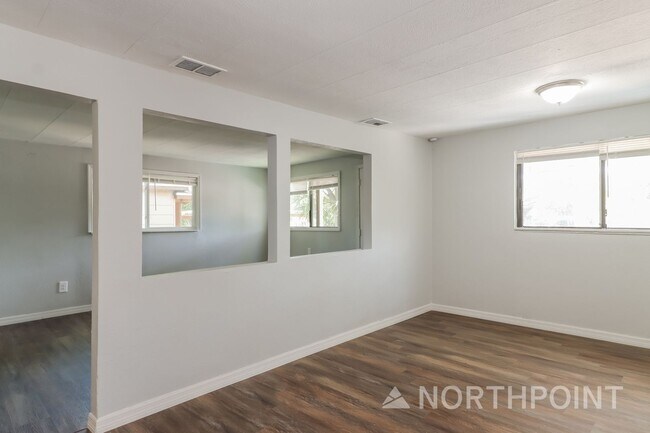 Building Photo - 3 BR/1.5BA | Newly Renovated Single Family Home |  Tropical Landscaping | In St Peterburg!