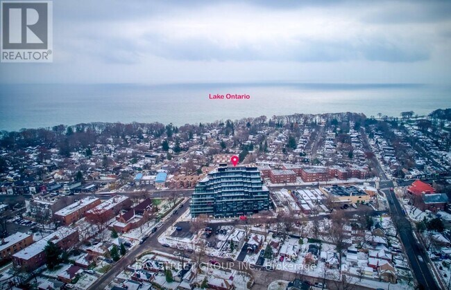 Building Photo - 2 Manderley Dr