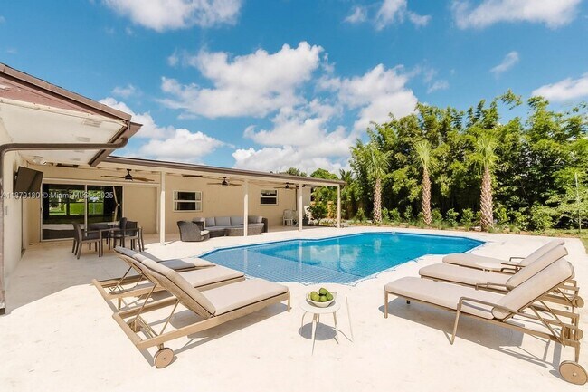 Foto del edificio - 17701 SW 93rd Ave