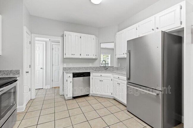 Foto del edificio - 8945 Fuller Rd