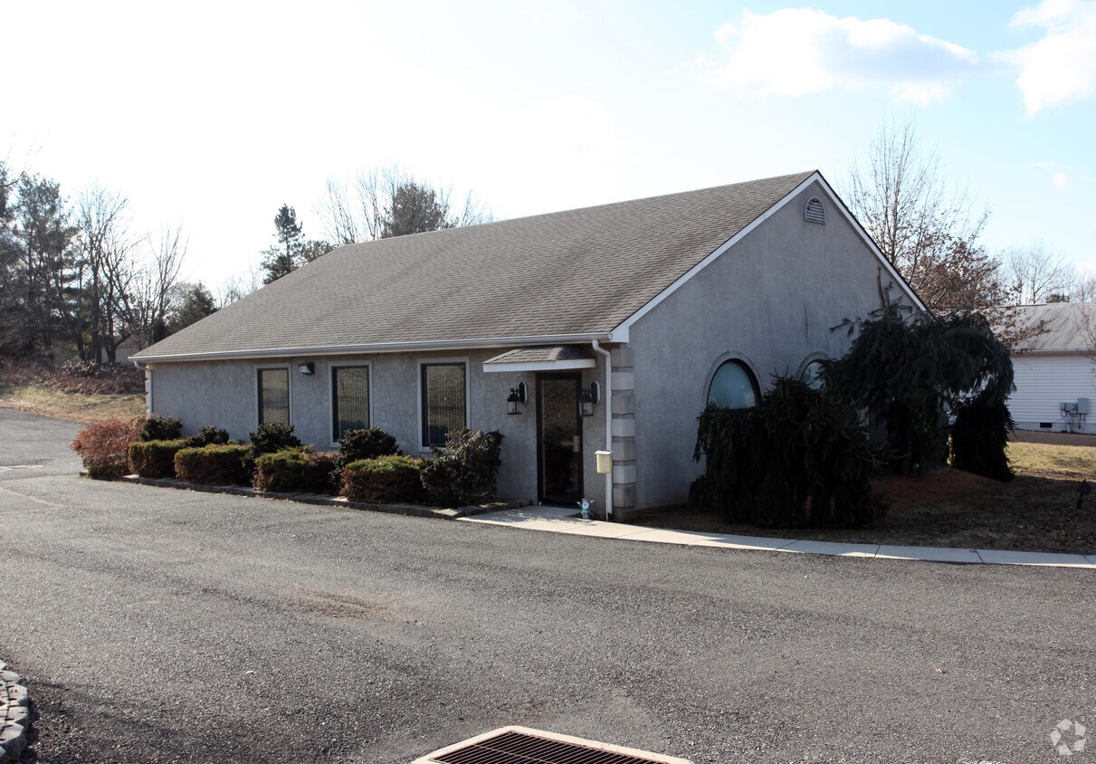 Red Hill Estates MHC Apartments in Red Hill, PA