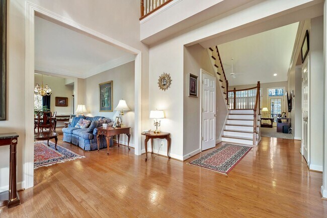 Foto del edificio - 5 Bedroom Williamson County Home w/ 3 Car ...