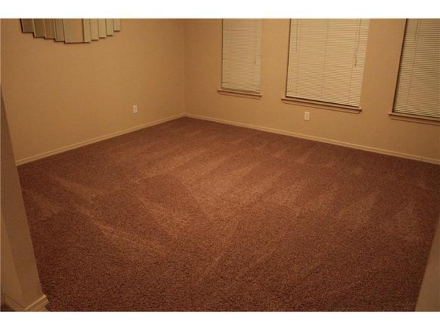 Foto del edificio - 443 Emerald Shore Ln